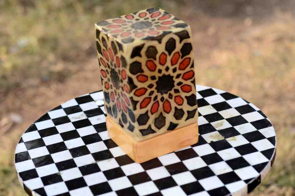 Camel skin square shape lamp      IMG # 1