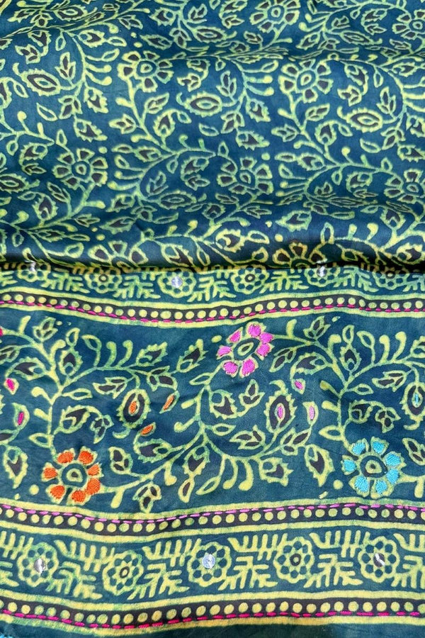 Extra image for Nigaah e shokh