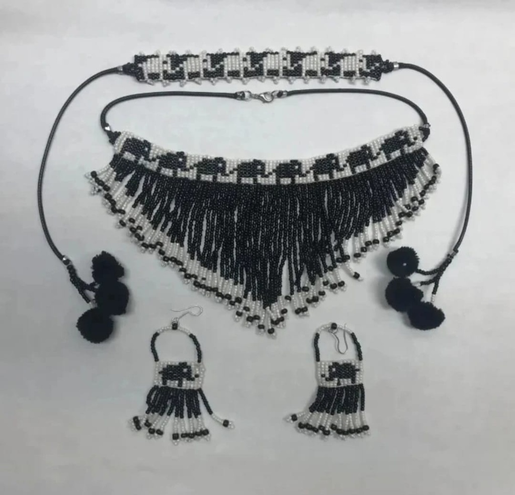 Beaded elephant choker set