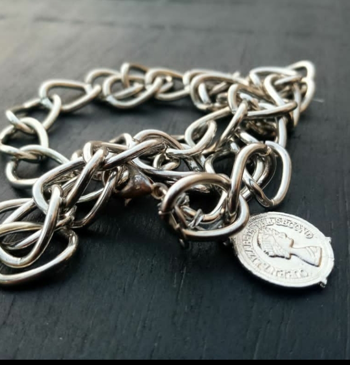 Silver Chained Necklace