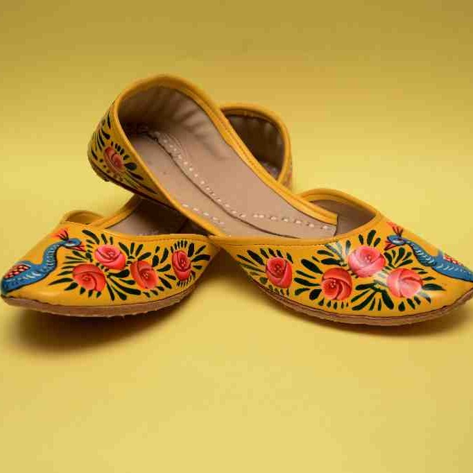  Hand Painted Truck Art Design khussa