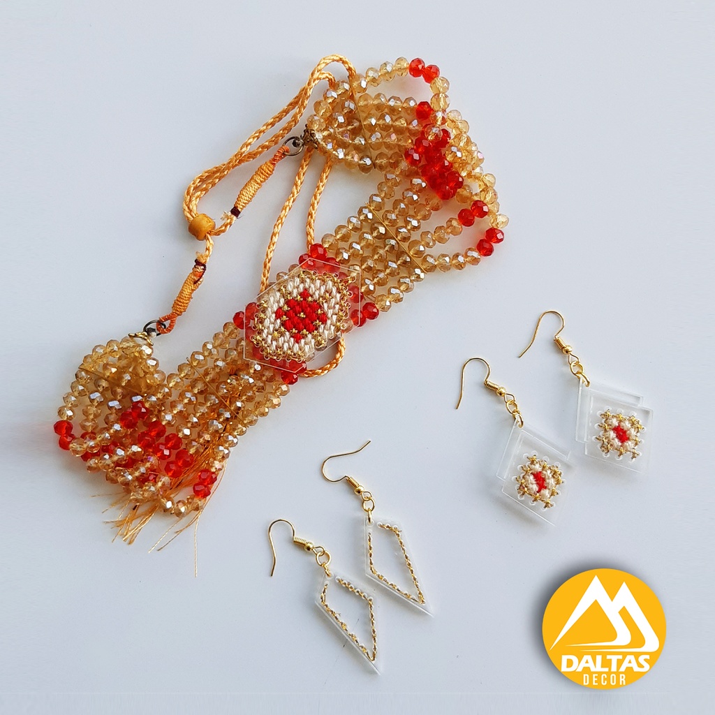 Embroidered Chocker and 1 Set of Earring