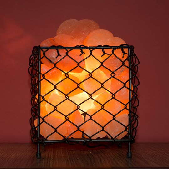 Square Shape Metal Basket Lamp with Salt Chunks
