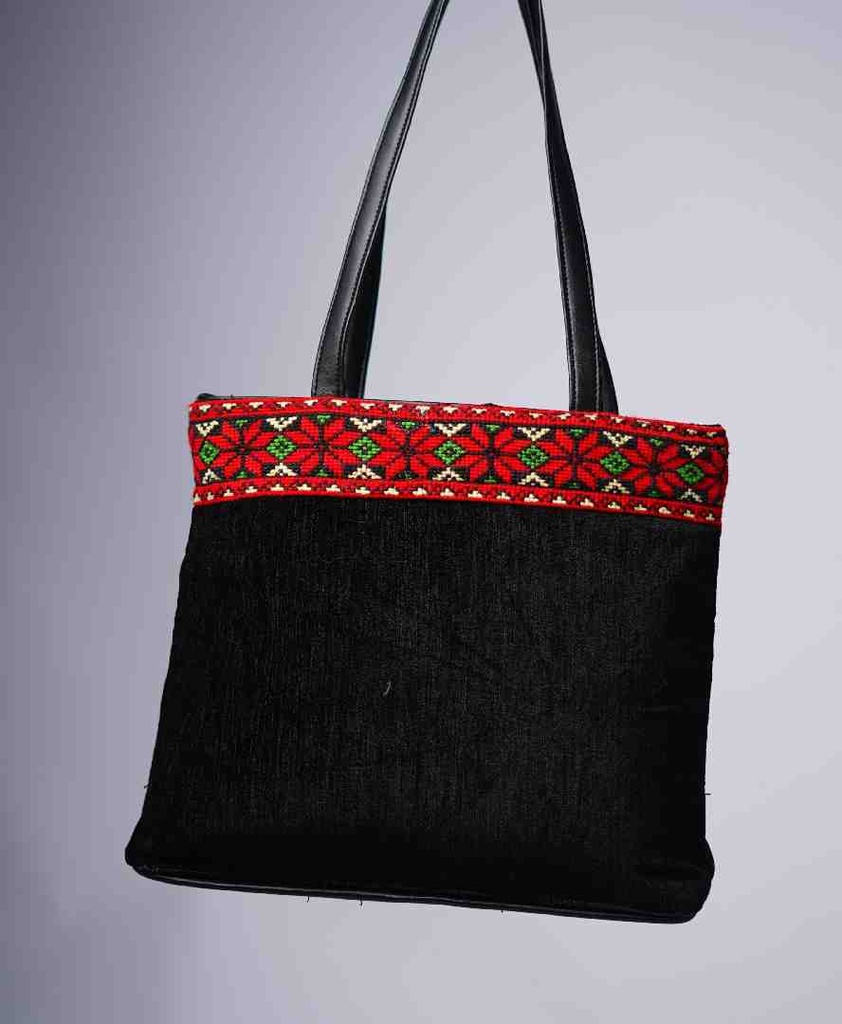 Borderline-Cross-Stitched-lady's