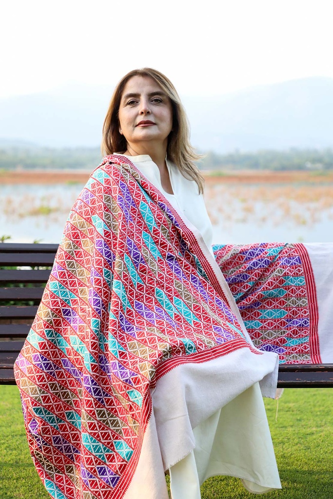 Radiant - Jisti phulkari shawl