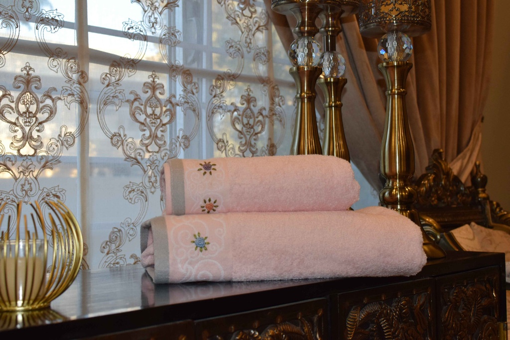T-6 Pink Towels Set of 2