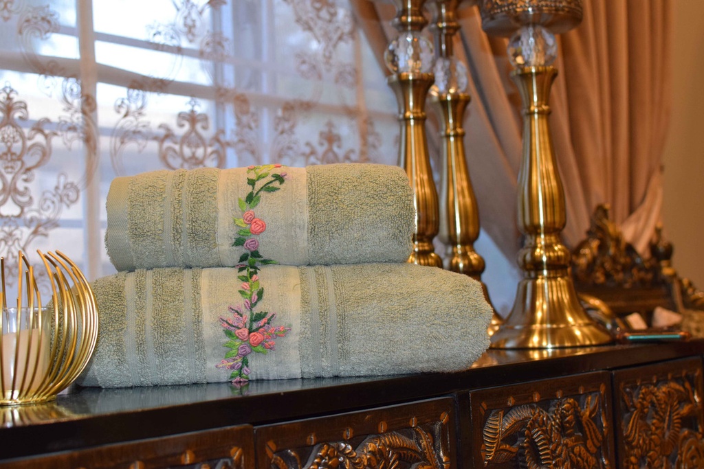 T-15 Green Towels Set of 2