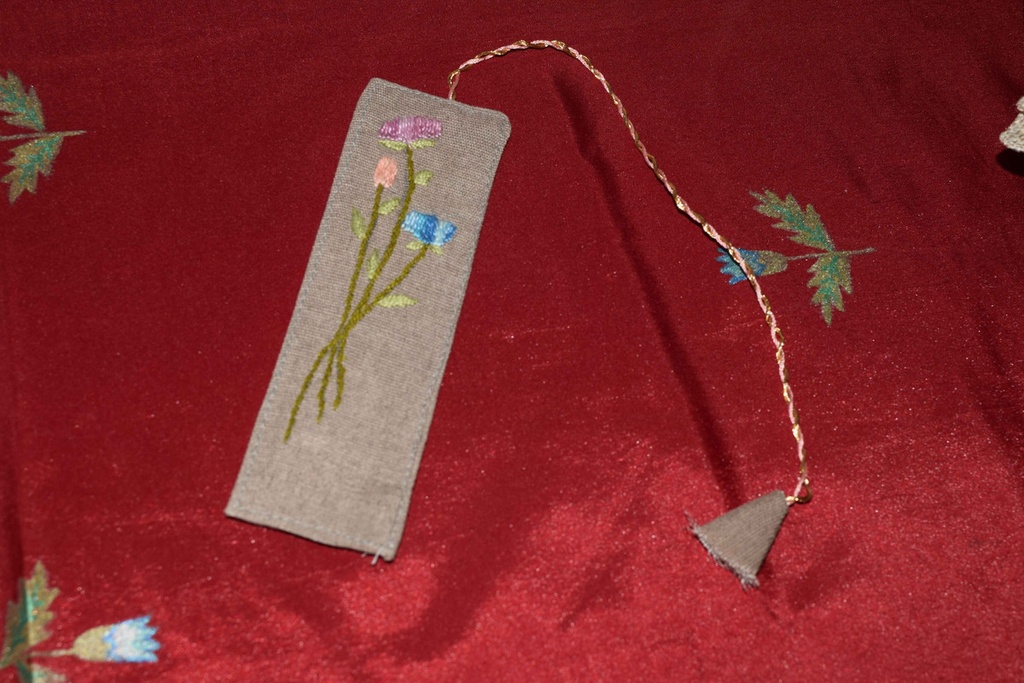 BM-7 Bookmark