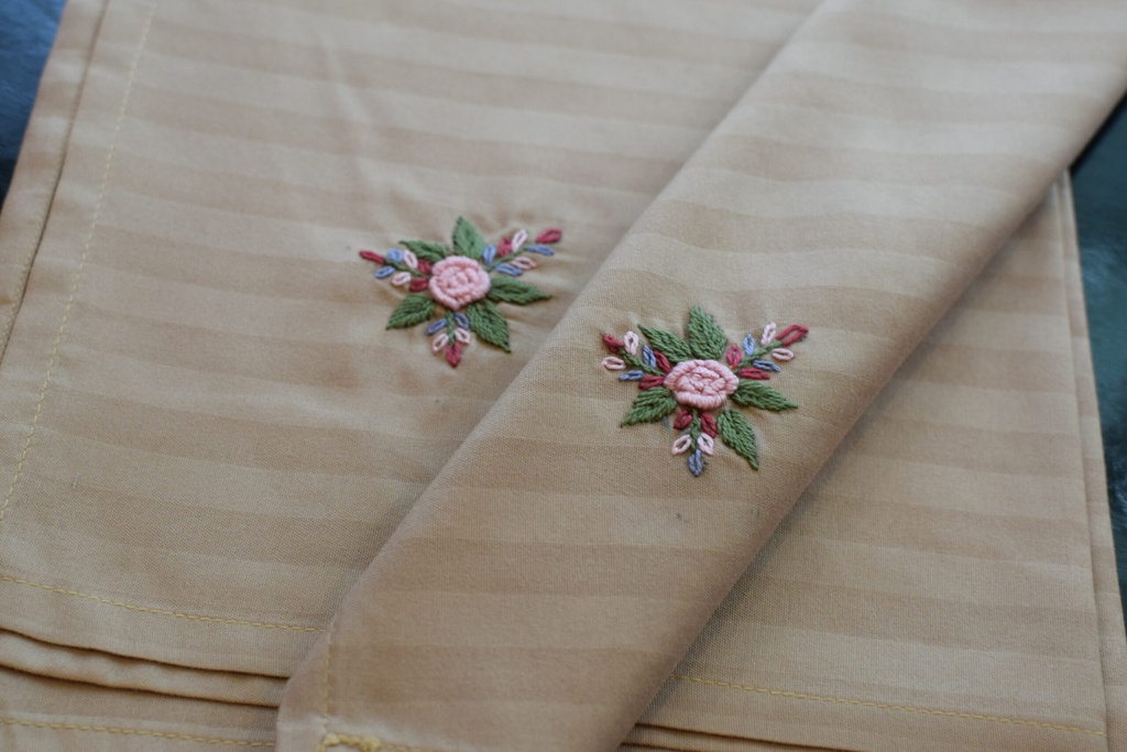 N-6 Brown Napkins