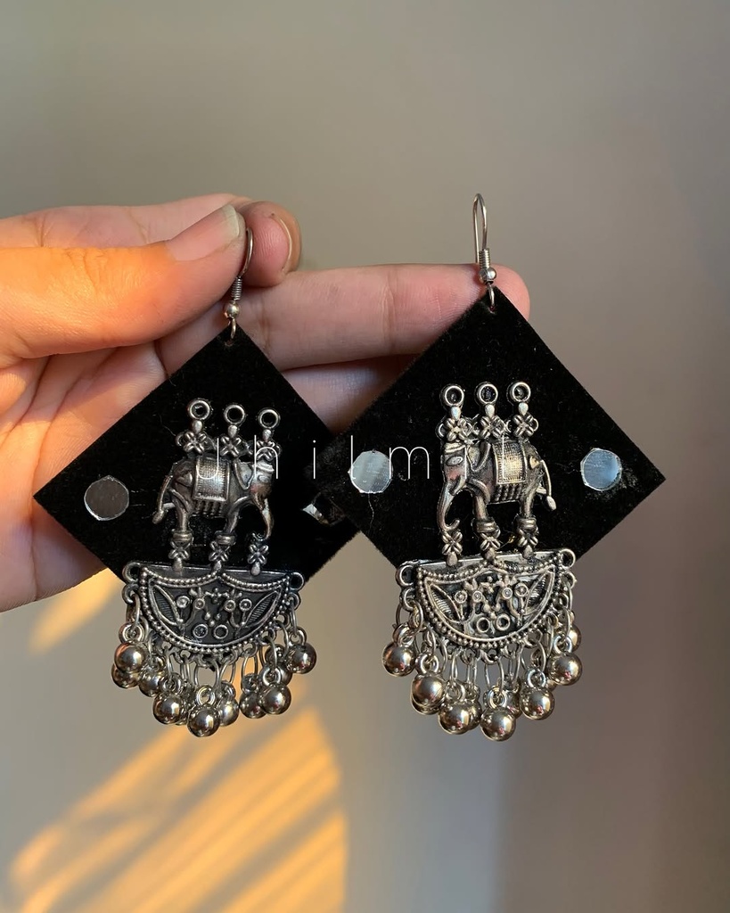 Black Sqaure Elephant embalished Earrings