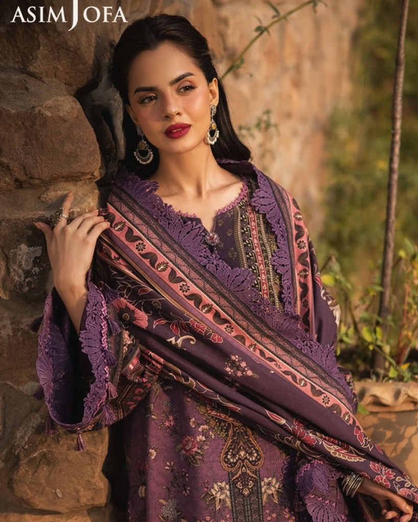 Butterfly motif stone pearl chandbali