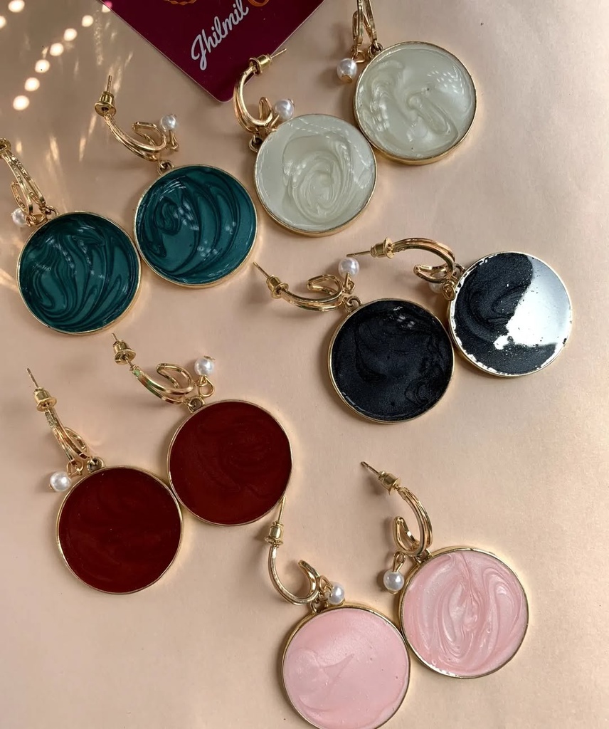 Colored Raisan Round Earrings