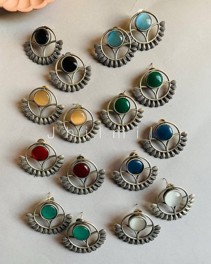 Leaf Carved Circles ear candies