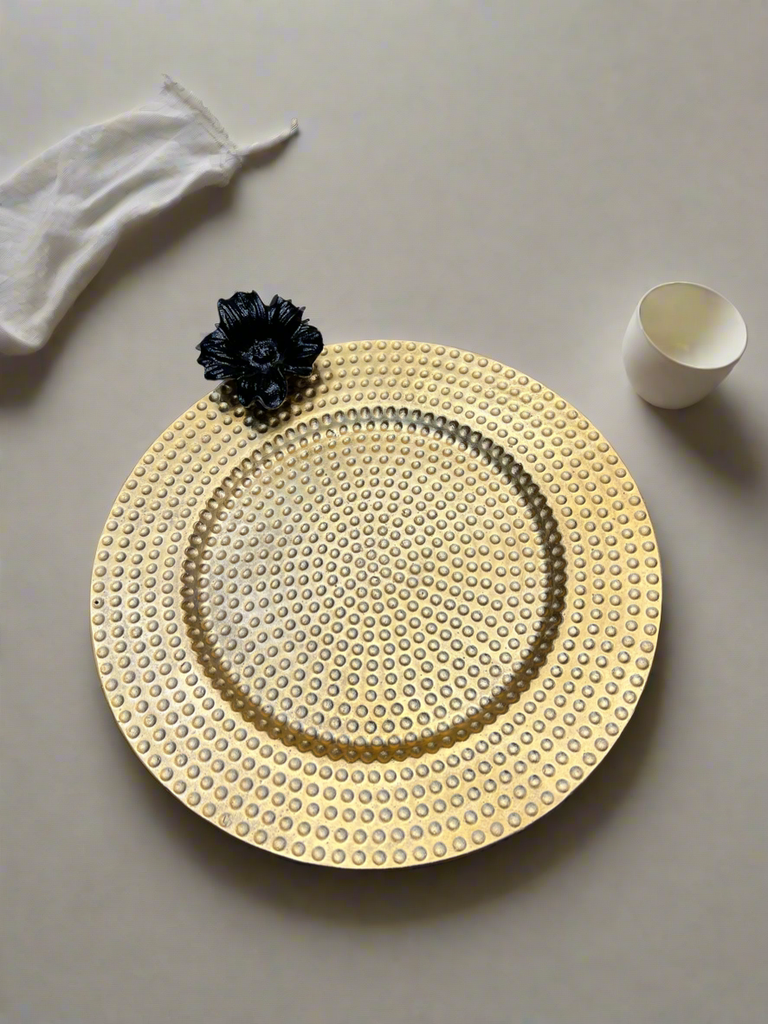 Hammered Sandwich Plate with Side Flower