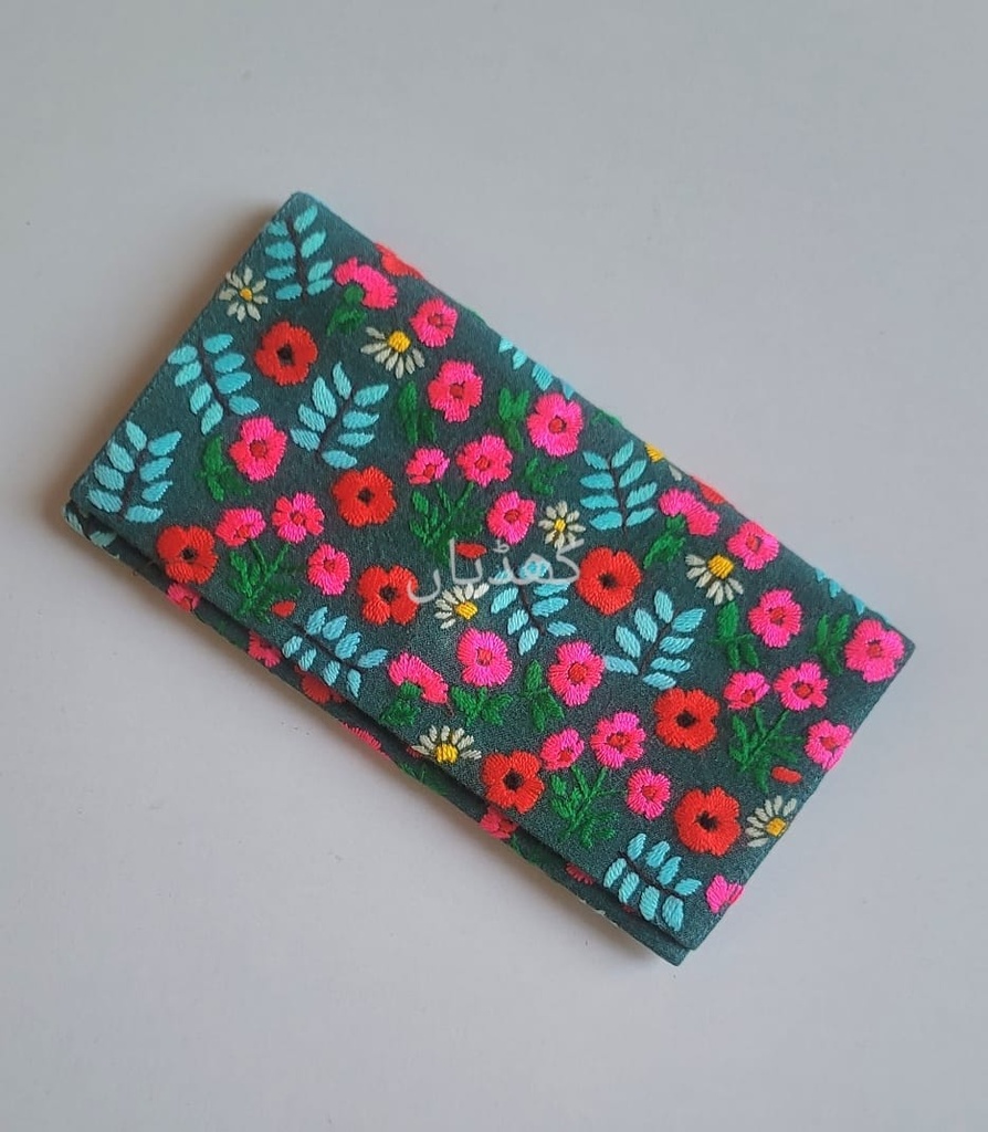 Vivid Viridian Wallet with Hand Embroidery – Limited Edition Compact Wallet for Cash, Cards & Phone