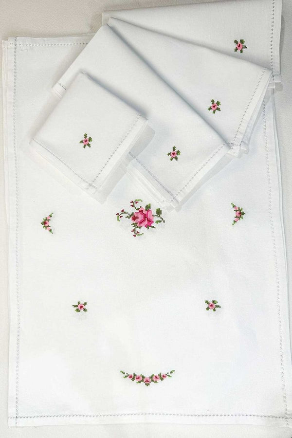 Pink Embroidered Mats Set