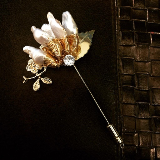 [PK3216-JW-GEN-009982] Baroque Pearl Brooch