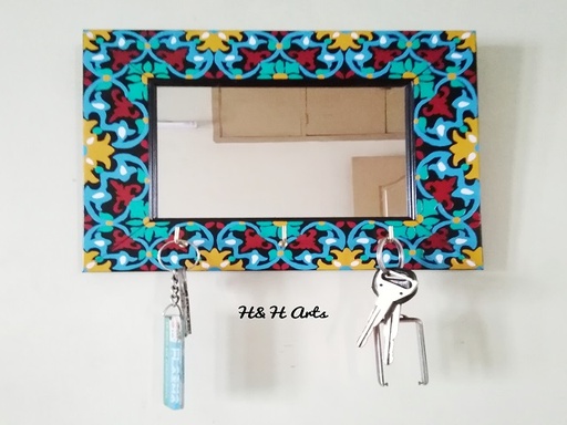 [PK1048-GN-GEN-010210] Hand Painted Mirror Keys Holder