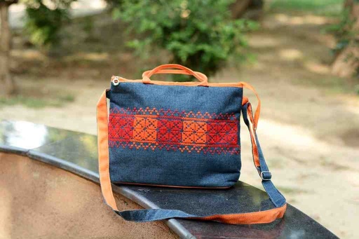 [PK5848-BG-HAN-027944] Hazara Traditional Large Strip Embroidered Bag