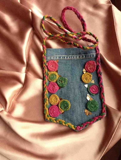 [PK4905-BG-POU-029895] Embellished denim pouch