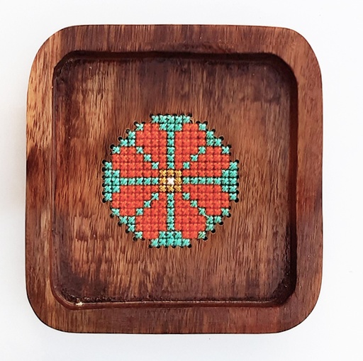 wooden trinket tray [5x5 inches]