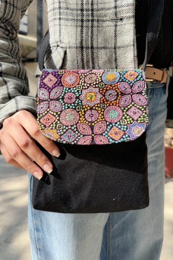 [25-12-25] Colourful Fashion Bag