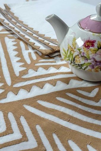 [2-TL-24] Beige Table lInen