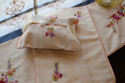 [VC-EG-JS-6] JS-6 Beige Jute Runner, Mats and Tissue Box Cover Set