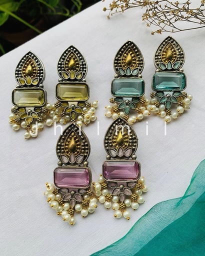 [VC-JHIL-126] Lotus Dual Stone Studs