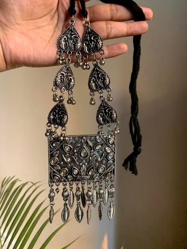 [VC-JHIL-437] Leaf Latkan mala Set