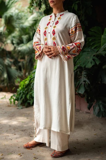 [20.K.25] Sunlit Threads Kurta