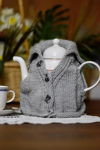 [13.TC.24] Collar Tea Cozy - Light Grey