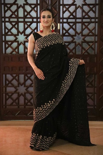 [2.SR.25] Ajrak Applique Saree