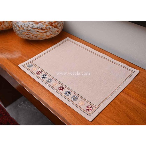 [PK2404-HM-TBW-008245] Tribal Table Mat